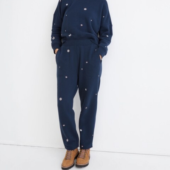 MWL Airyterry Floral Embroidered Tapered Sweatpants: Stitched-Pocket Edition M - Picture 2 of 10